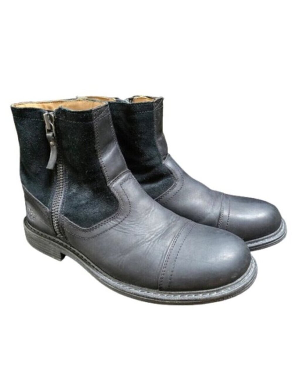 UGG Men’s Dalvin Black Leather Shearling Lined Boots